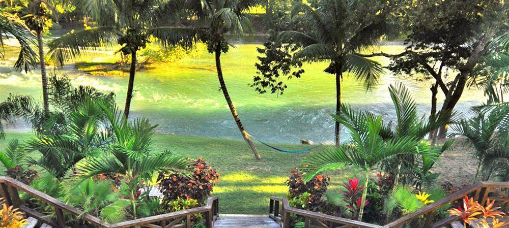Mahogany Hall Luxury Boutique Resort Сан-Игнасио Экстерьер фото