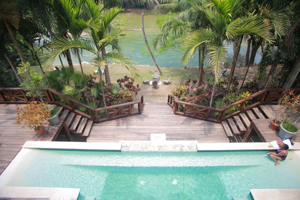 Mahogany Hall Luxury Boutique Resort Сан-Игнасио Экстерьер фото