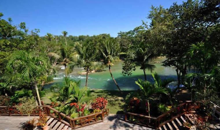 Mahogany Hall Luxury Boutique Resort Сан-Игнасио Экстерьер фото